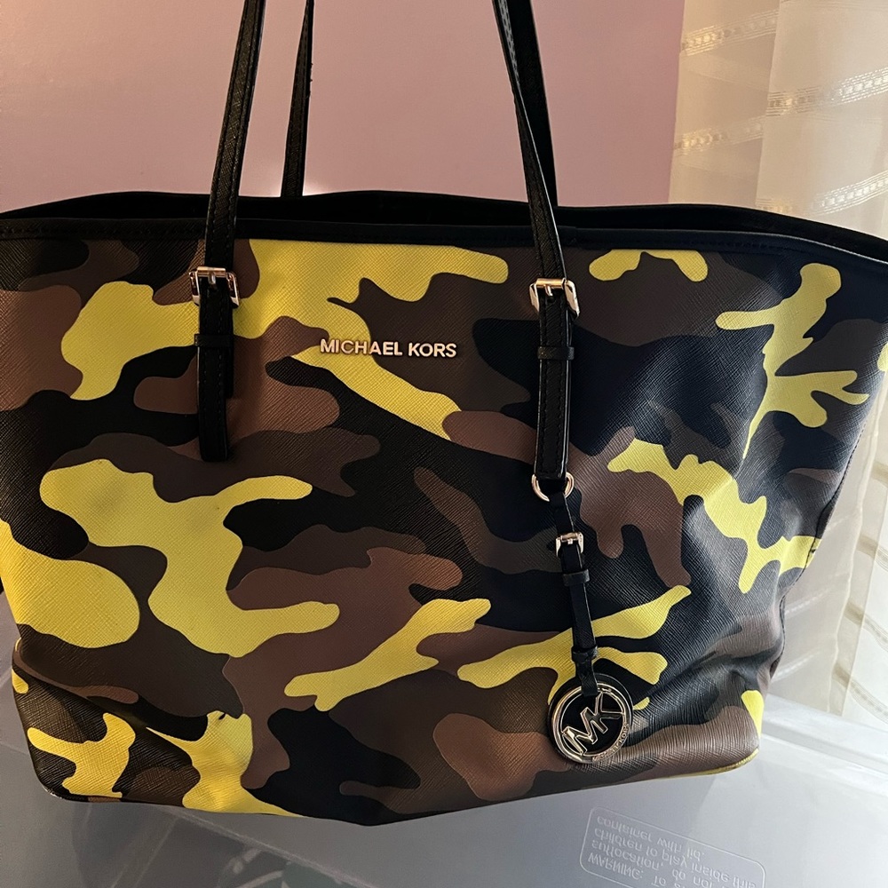 Michael Kors tote